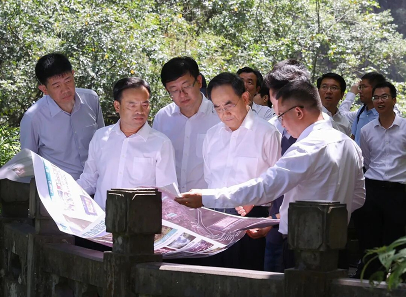 103.jpg