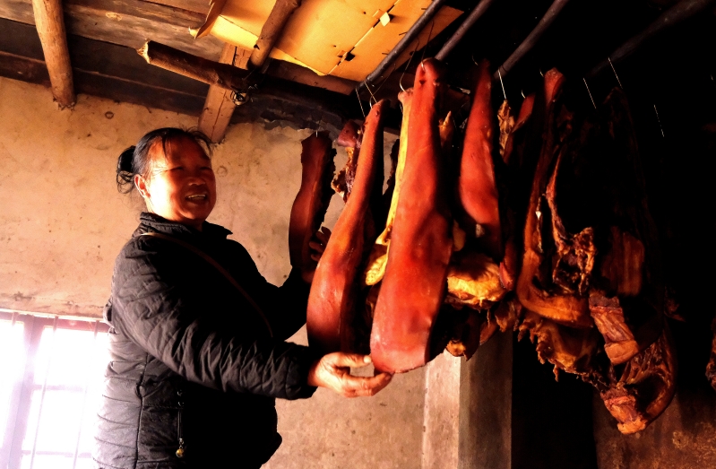 天柱鱼塘侗寨：特产飘香助振兴