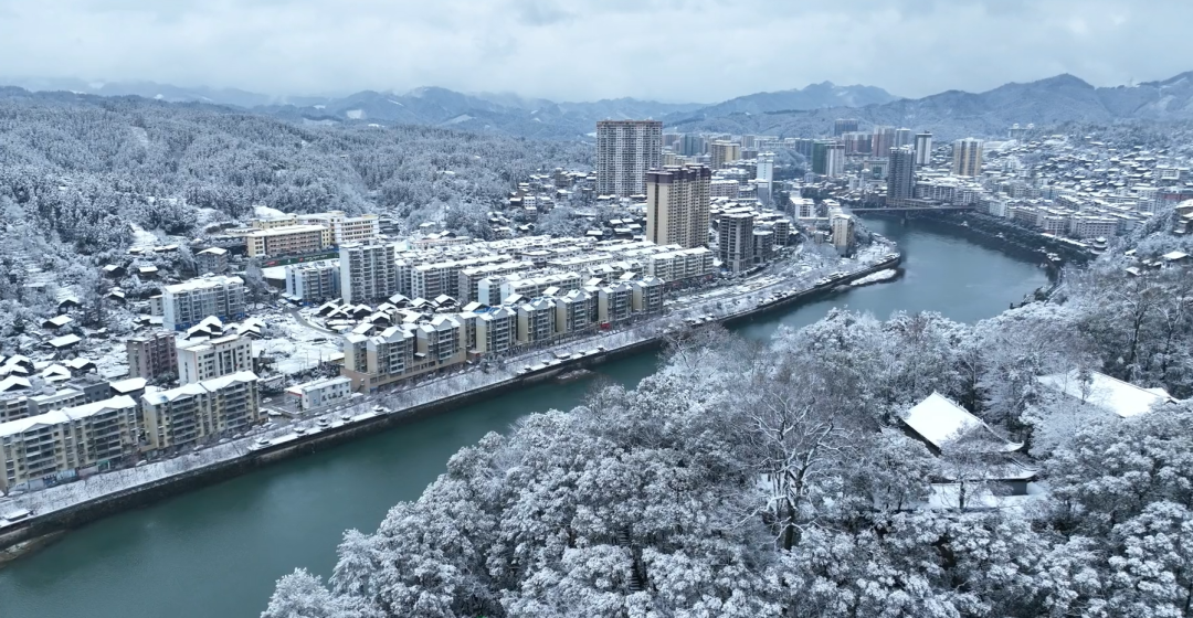 锦屏：雪落杉乡 美景如画