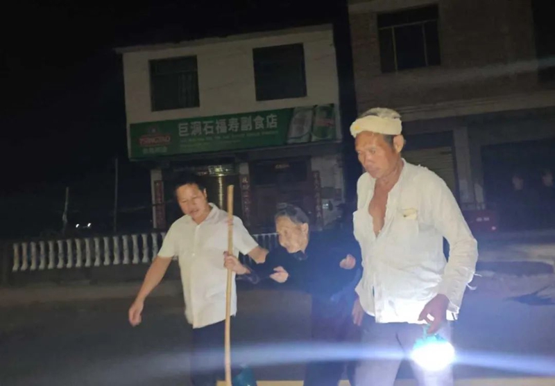 104.jpg